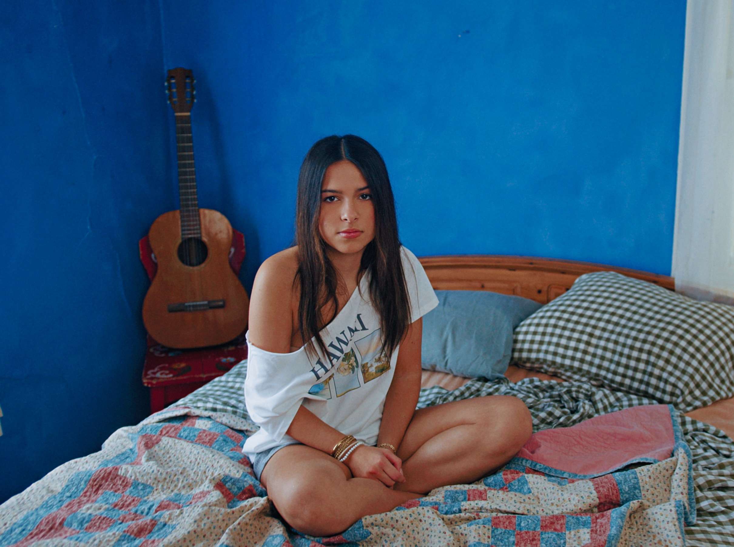 We had a chat with emerging Australian indie pop artist Lana Karlay following the release of the poignant 'Don't Let Me Go'