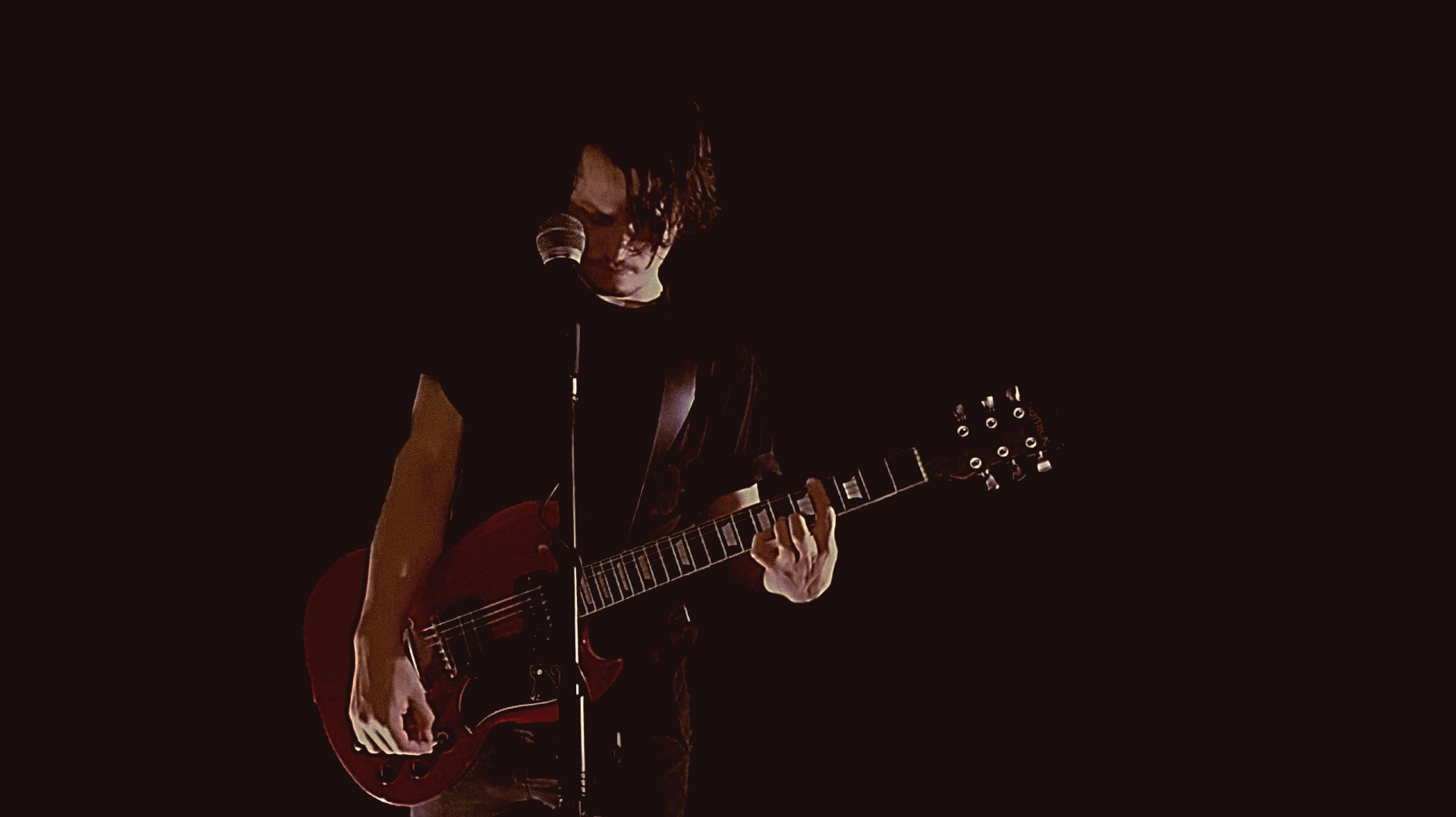 We had a chat with Matt Smith of multi-national collaborative effort INTERCONTINEN7AL following the release of their new single 'Love Is Everywhere'