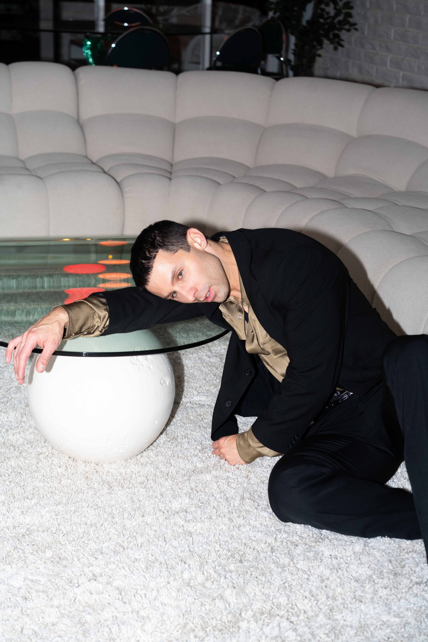 Nieri takes a deep dive into modern life and the fronts that we put up to survive it on his atmospheric and intense new album Architecture