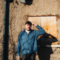 Oliver_Pinder_-_Press_Photo_4