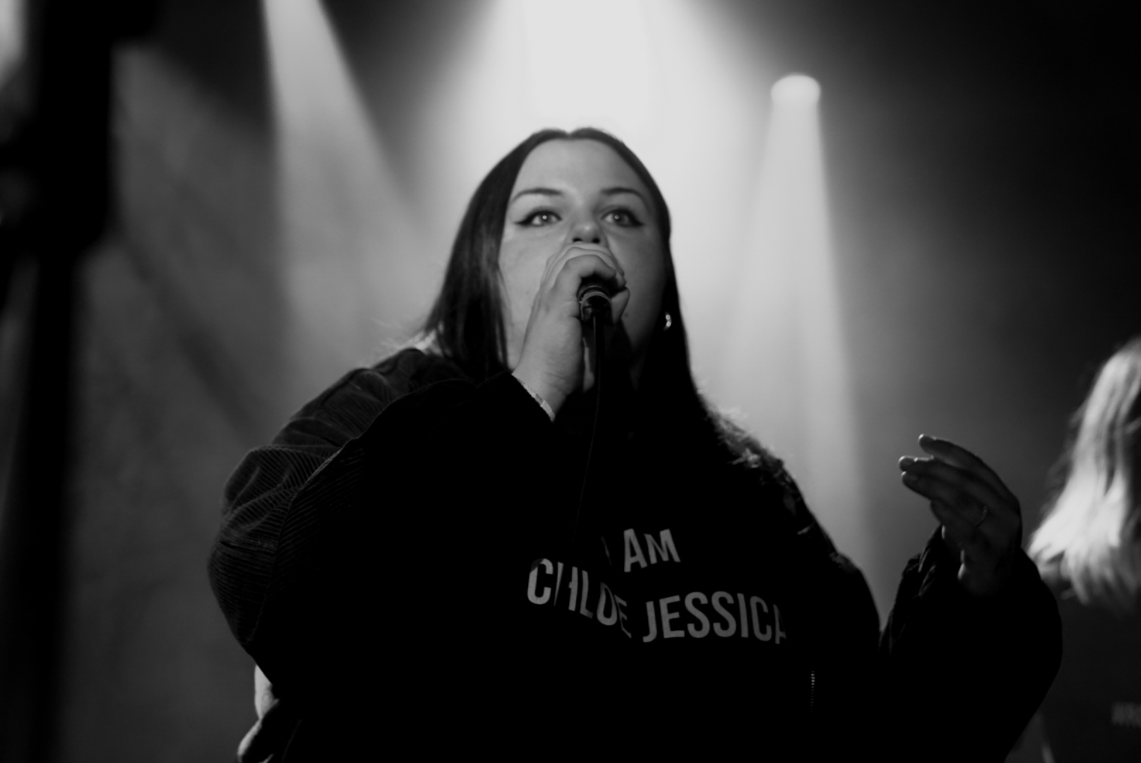 We had a chat with rising UK alternative pop artist Chloe Jessica about her personality-filled new single 'Bitch in a Dress' 