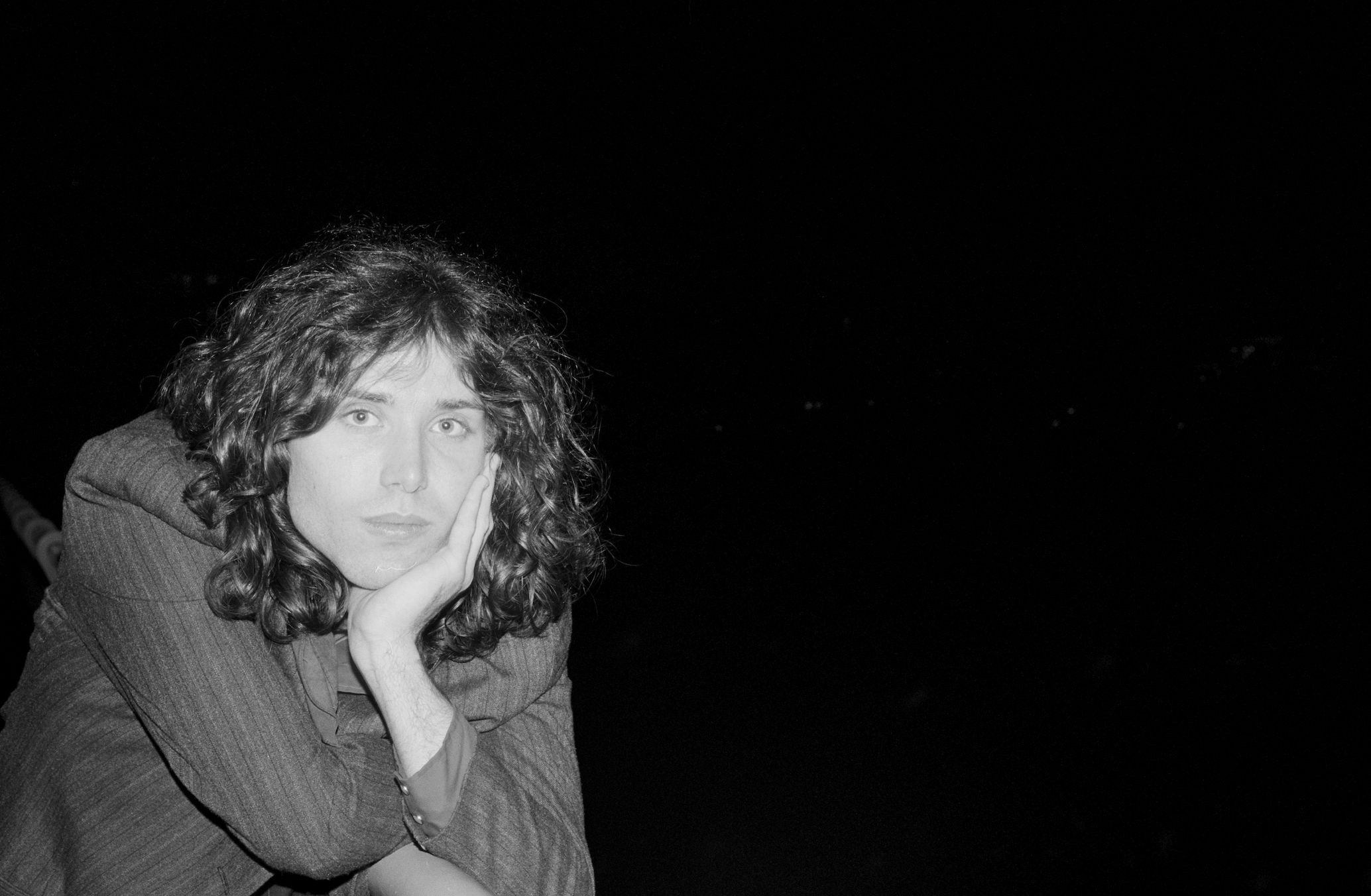 We had a chat with emerging UK indie-folk artist Leo Walrus following the release of his thoughtful new album Moontime