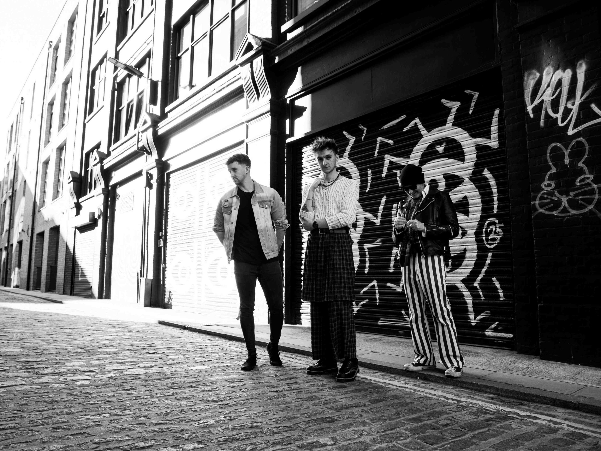 We had a chat with UK alternative trio 2far2jump following the release of their introspective and rousing new single 'Think it over'