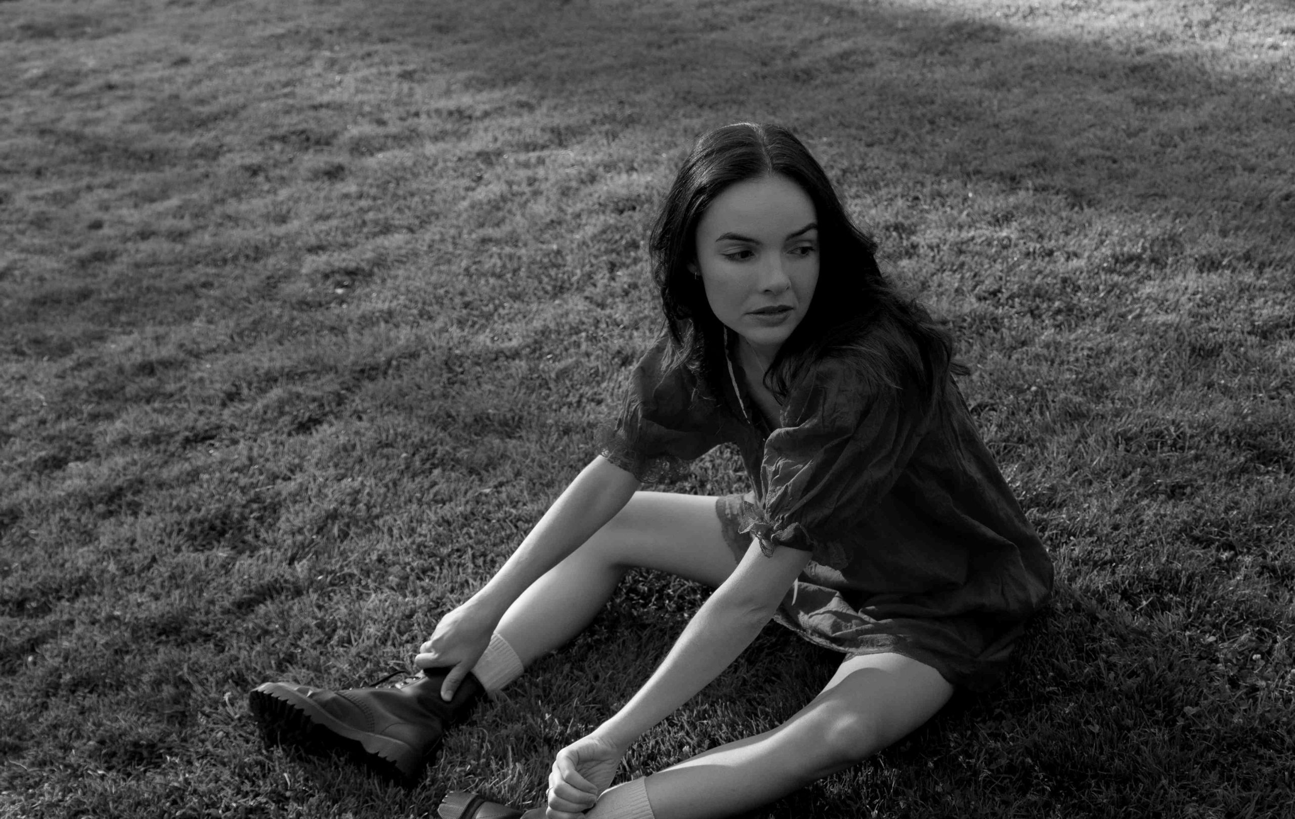 We had a chat with Clara Quilichini about her poignant new single 'Off' and the ideas behind it