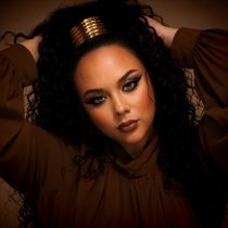TANIA_KYLLIKKI__HUMAN__AWE_INSPIRING_RECORDS_-_0003